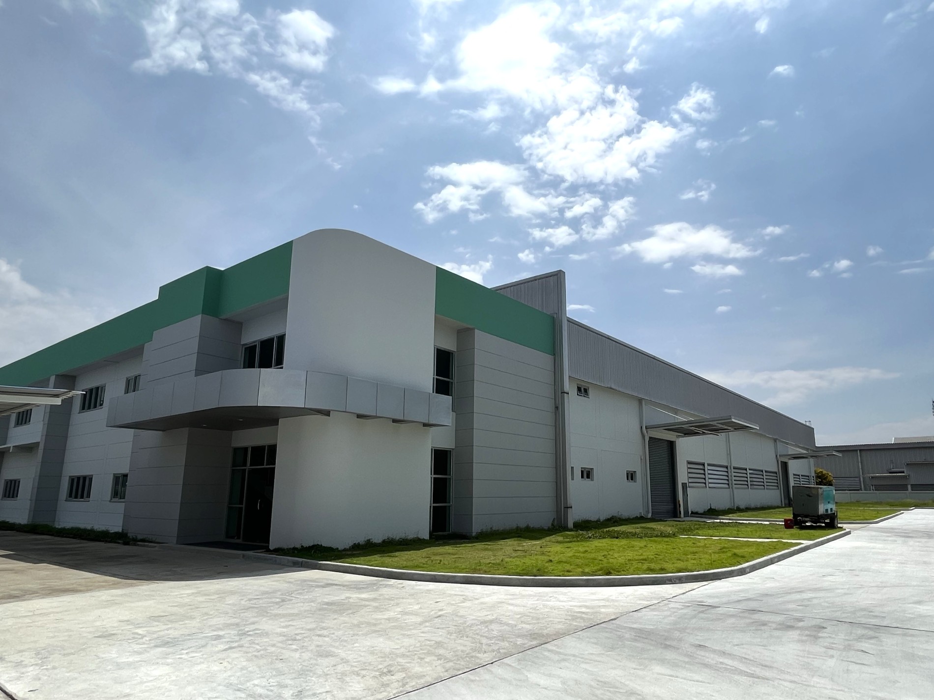 Banpu_โรงงานประกอบแบตเตอรี่ดีพี-เน็กซ์_副本.jpg